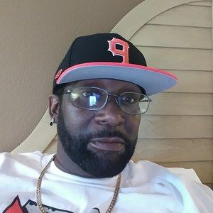 Meet your Posher, Lawrence